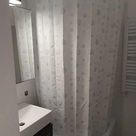 Gdynia, Sea Shell - Czarujacy, Dyskretny Loft Dla Pary Z Parkingiem - Blisko Dzikiej Plazy I Centrum Apartment Gdynia